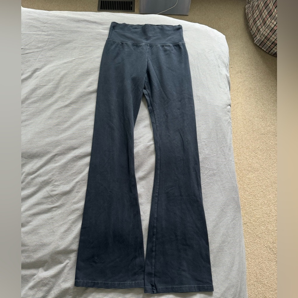 Brandy Melville leggings